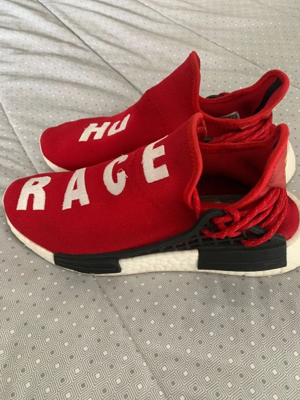 Adidas NMD Hu Pharrell Williams Scarlet Tam 9 USD - Calçados