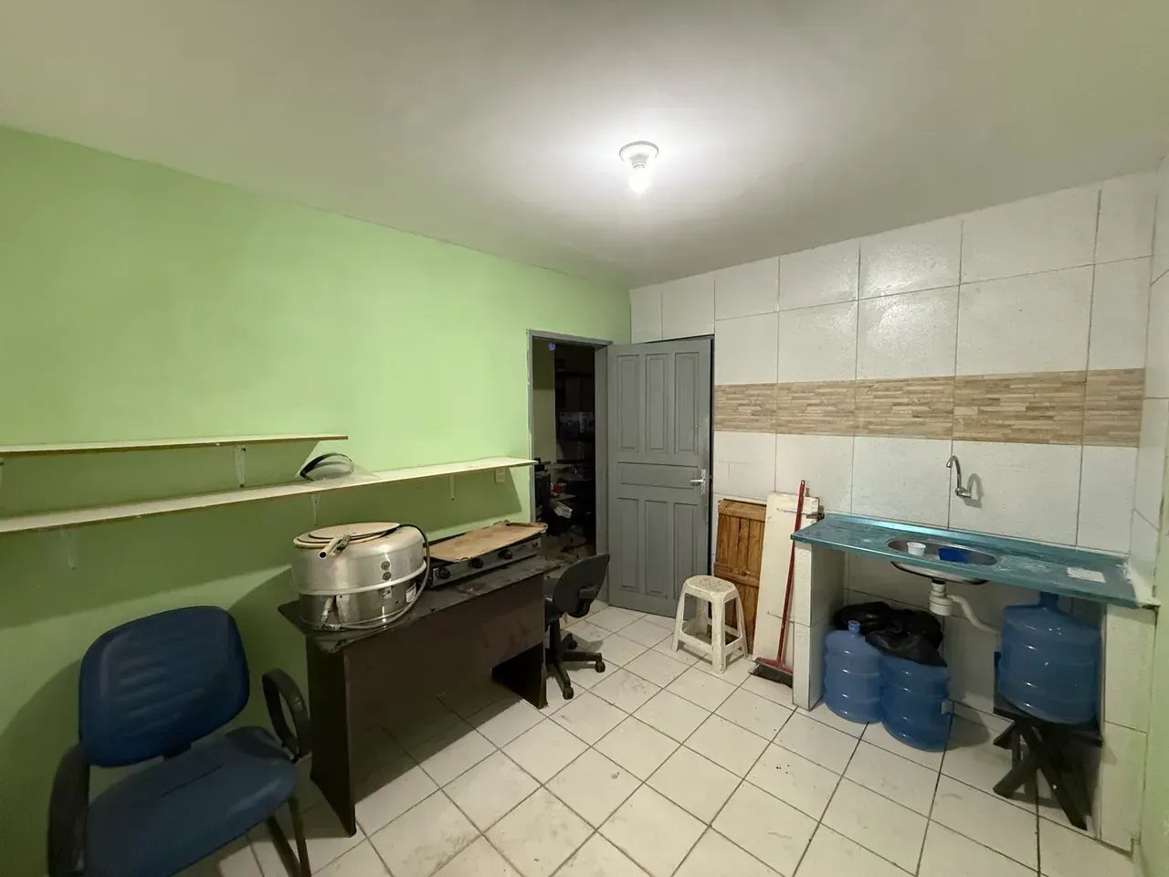 Alugo Ponto Comercial + Sala com Banheiro - Av. 06 - Foto 4