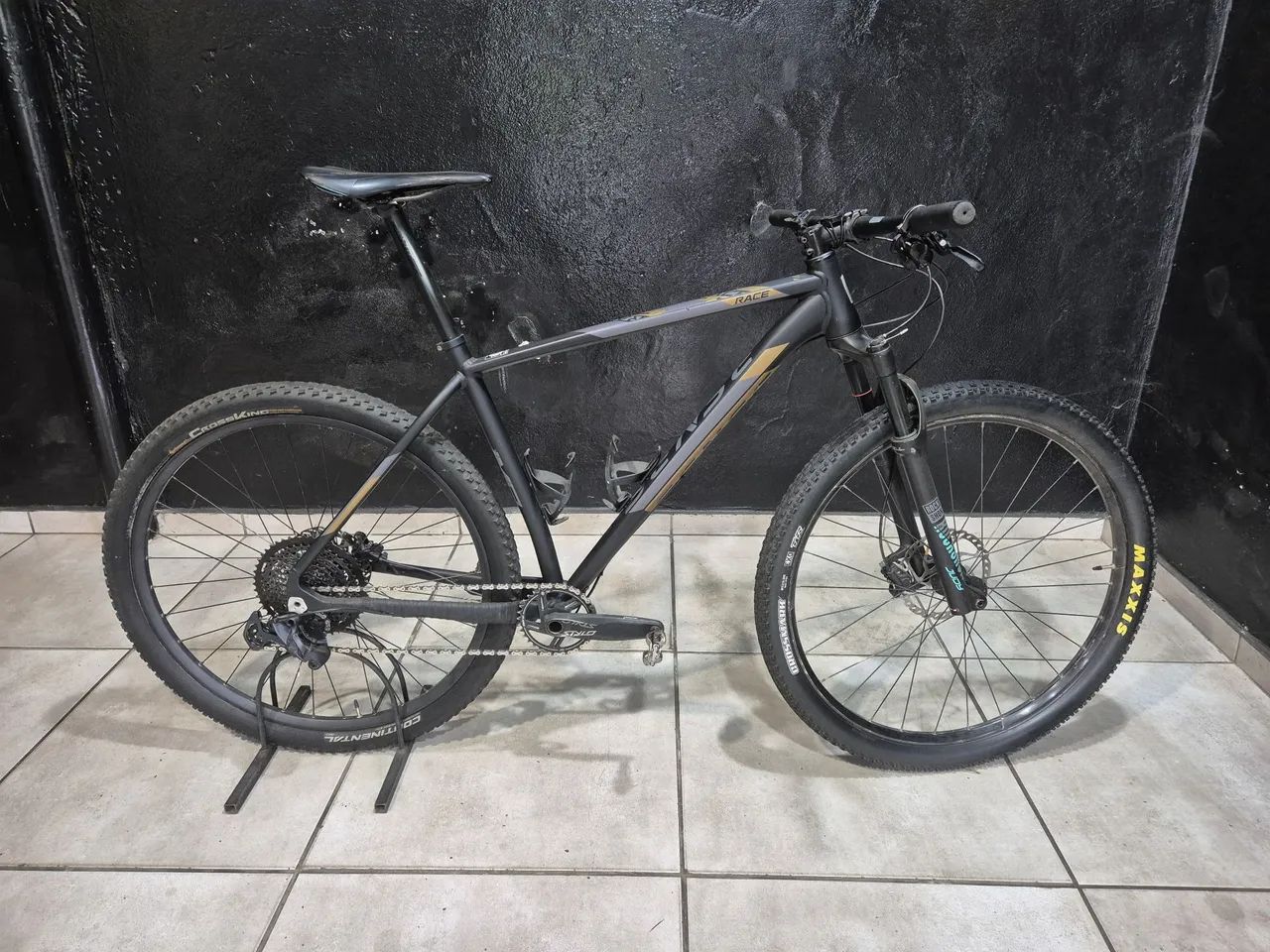 Sense race tamanho 19
