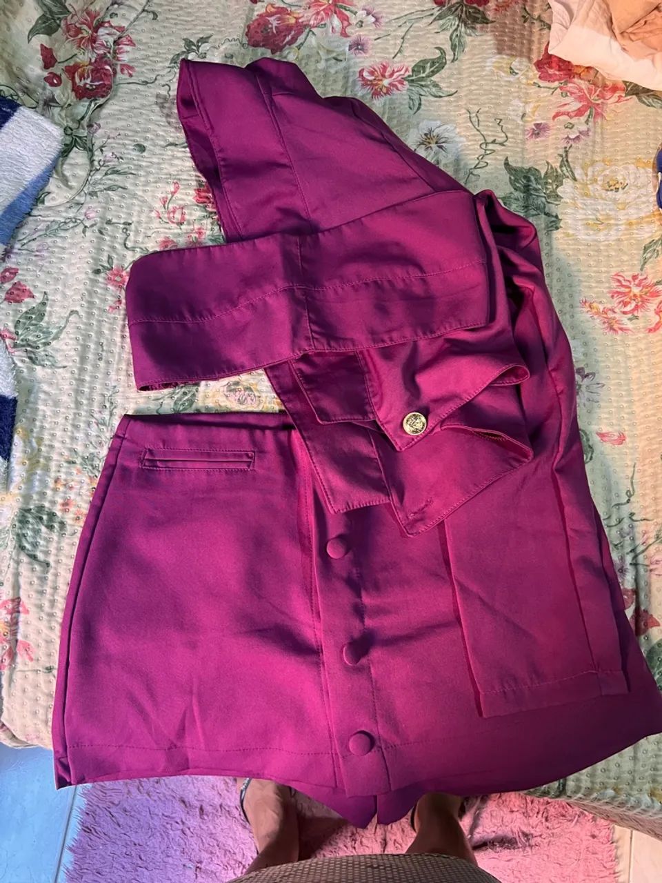 VENDO LOTE DE ROUPA - Foto 5