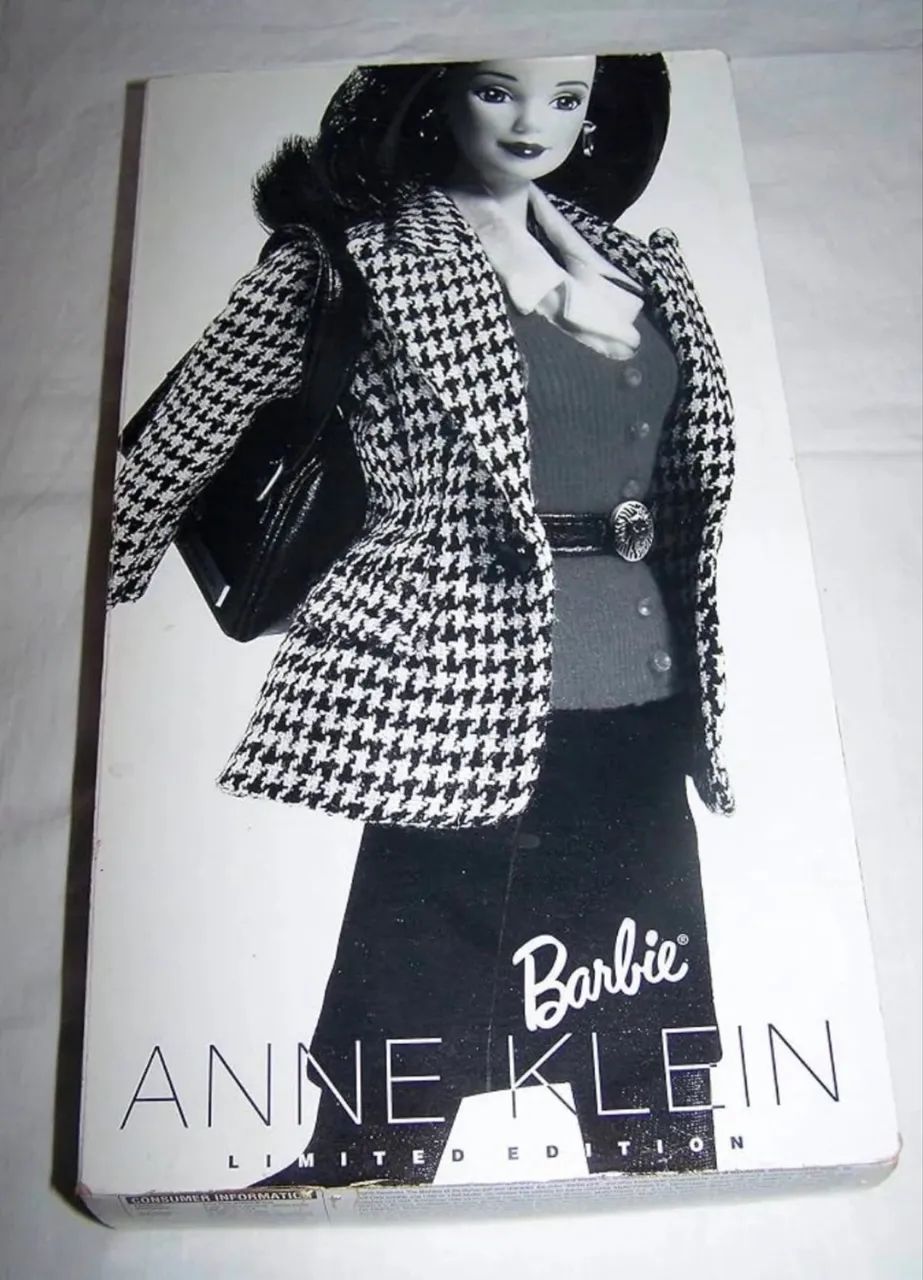 Boneca Barbie Anne Klein 1997 - Foto 4