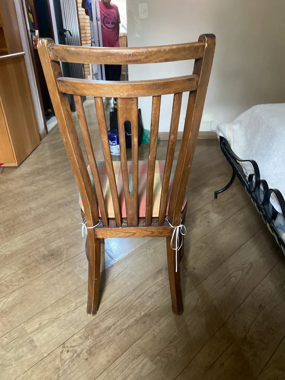 Vendo 5 cadeiras , com almofada ?  - Foto 3