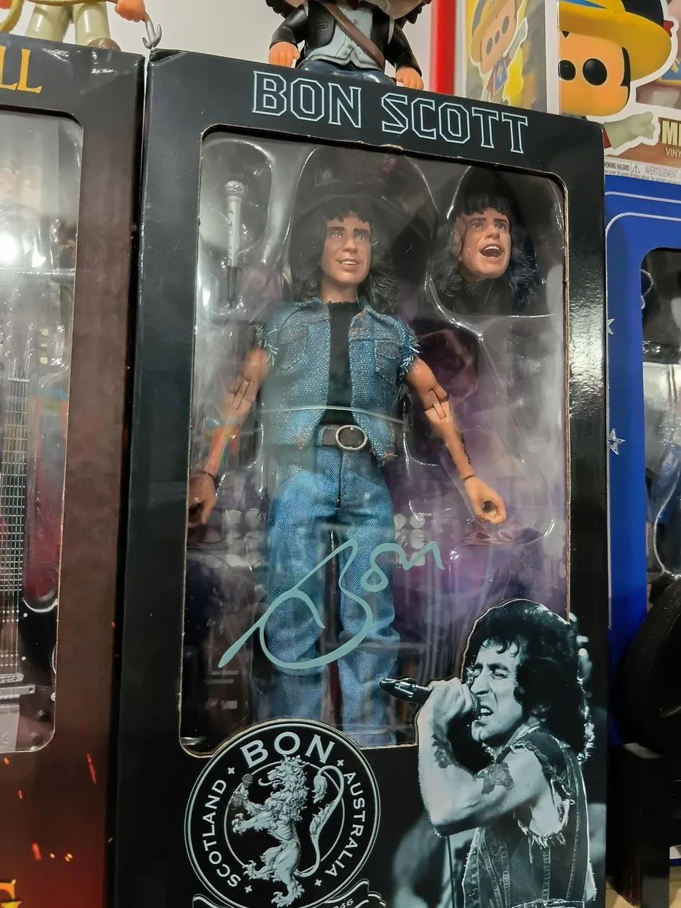 AC/DC Neca Clothed - Foto 3