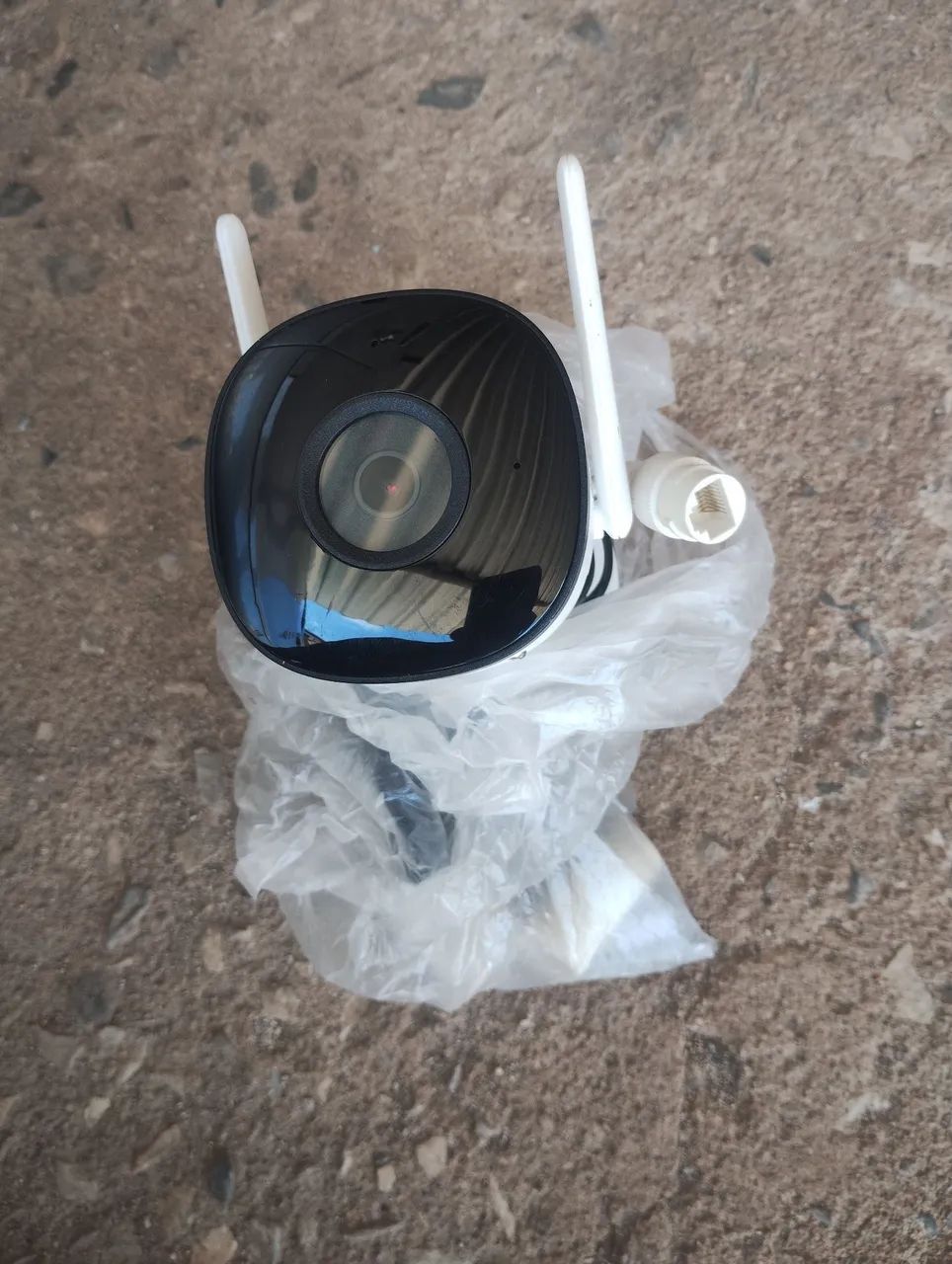 Câmeras de segurança Intelbras IP externa 
