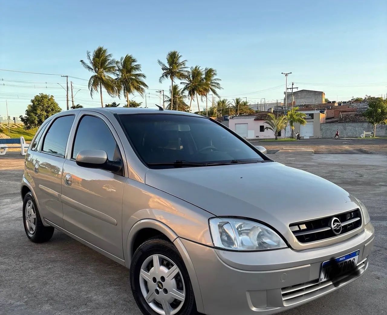 Chevrolet Corsa Corsa Hatchback 1.0 MPFI 8V 71cv 5p 2004