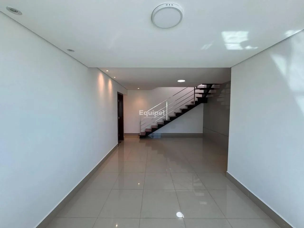 Cobertura com 3 Quartos para venda ou aluguel, 190m² - Buritis - Foto 2