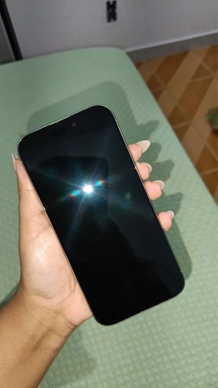 iPhone 15 Pro - Foto 2