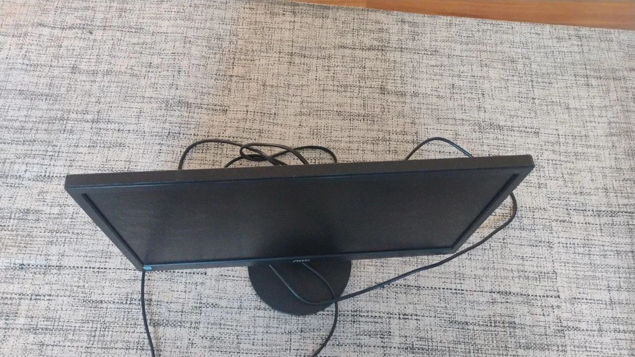 Monitor de Vídeo AOC E970SWNL - Foto 2