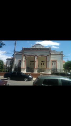 Casarão defronte Praça Santos Antônio
