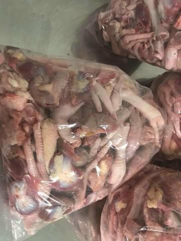 Alguém. vende muidos de frango