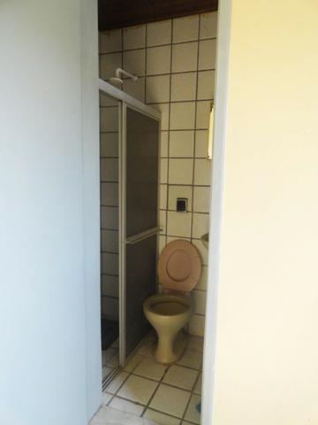 Apartamento com 3 Quartos para Alugar, 130 m² por R$ 800/Mês - Foto 20
