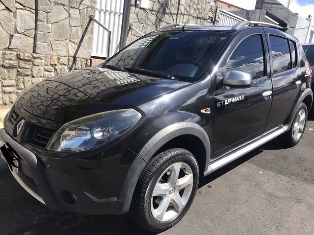 Vendo Sandero Stepway 10/10 1.6 16V preto perolizado