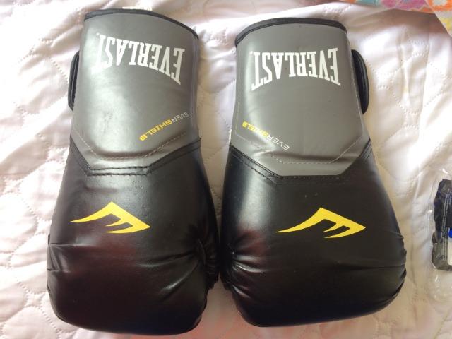Vendo Luva de Muay-Thai