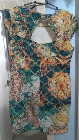 Vestido colorido - Foto 2