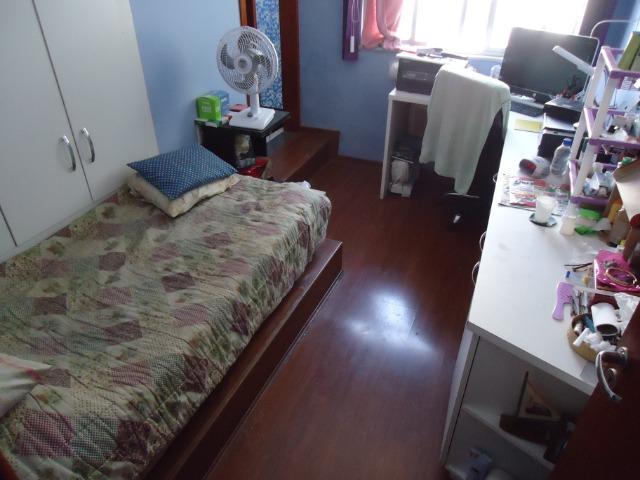 Excelente casa triplex com piscina - Foto 12