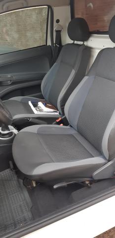 Saveiro carro só de asfalto - Foto 8