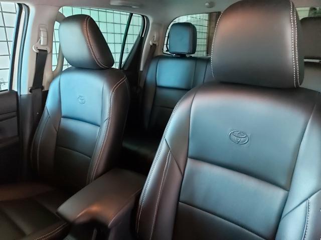 TOYOTA HILUX SR 4x4 2017 DIESEL COMPLETO - Foto 11