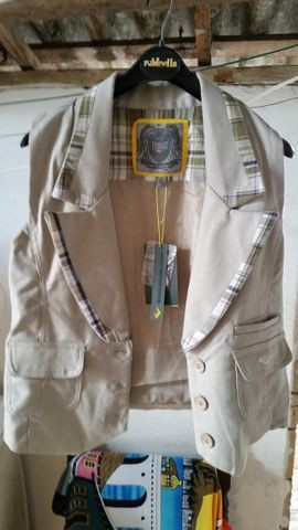 Conjunto Blusa e Colete da Everlest Novo - Foto 2