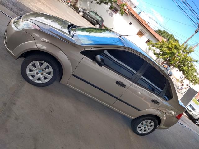 Fiesta sedan 2010 completo!!