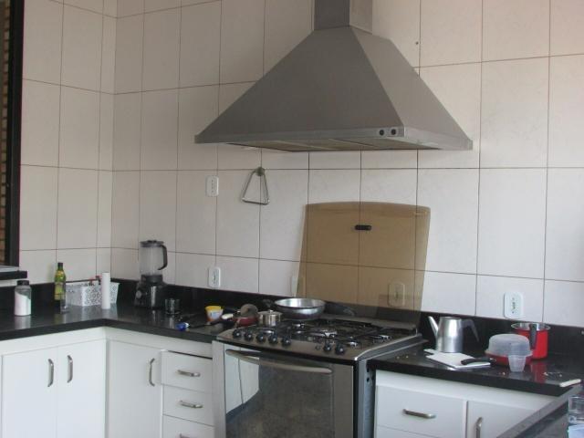 Casa em lote de mais de 1000 m2 - Foto 12