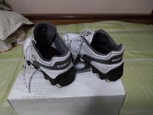 tenis oakley branco