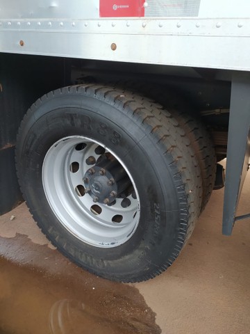 VENDE-SE CAMINHÃO FORD CARGO