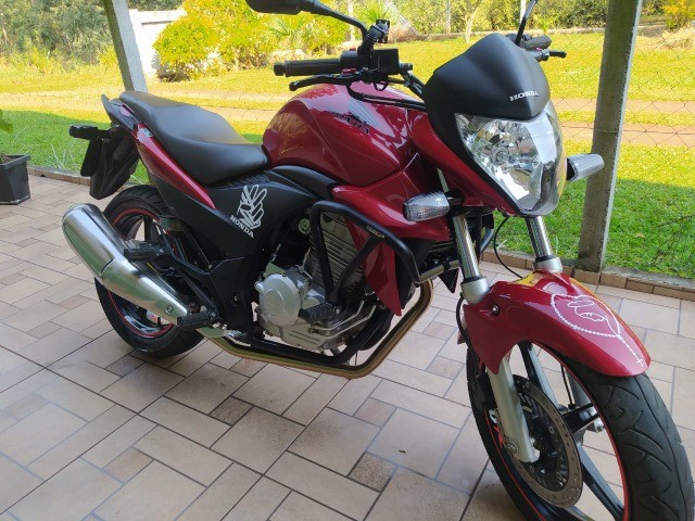 CB 300R  12MIL KM 