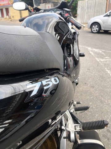 SUZUKI GSX750F 2008