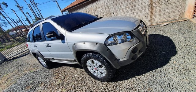 FIAT PALIO ADVENTURE LOCKER 1.8 MOD. 2010