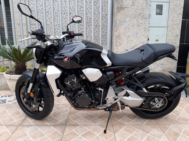 HONDA CB 1000R
