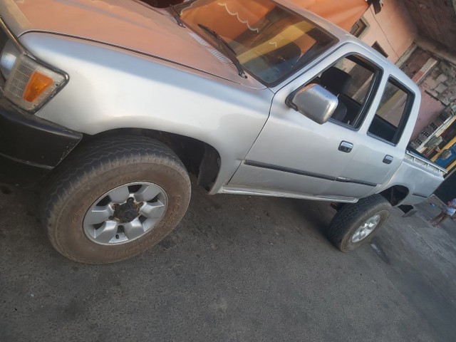 HILUX VENDO