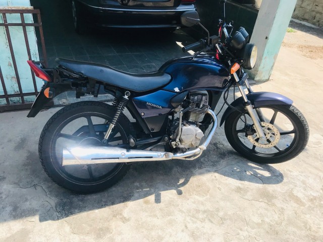 TITAN 125