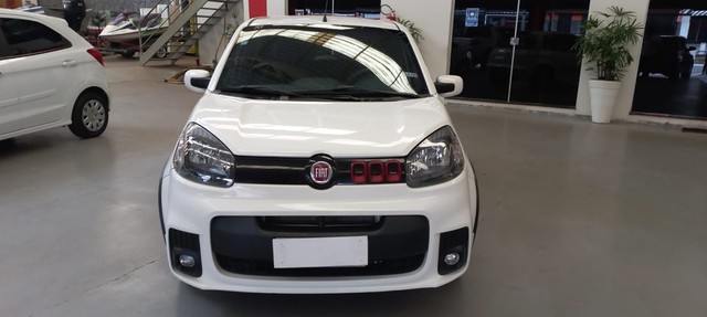FIAT UNO 1.4 EVO SPORTING 8V 2016