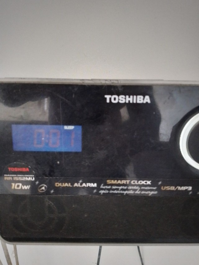 Rádio relógio Toshiba digital  - Foto 6