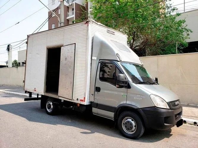 Iveco daily 35s14 baú 2015 - Foto 3