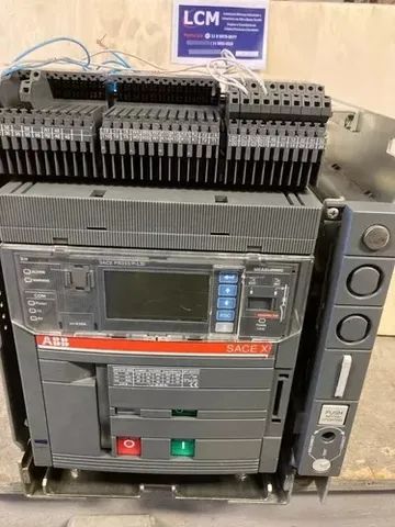 Disjuntor De 800 Abb A Extraível Motorizado