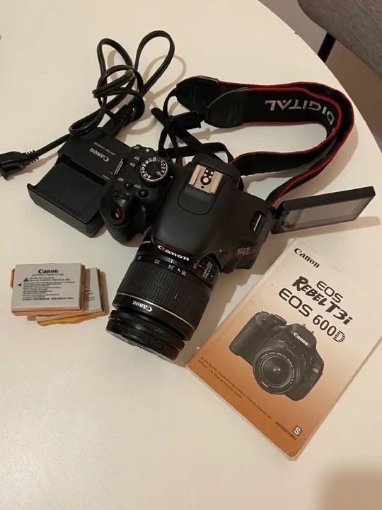 Câmera Canon T3i + lente 18-55 e flash externo 