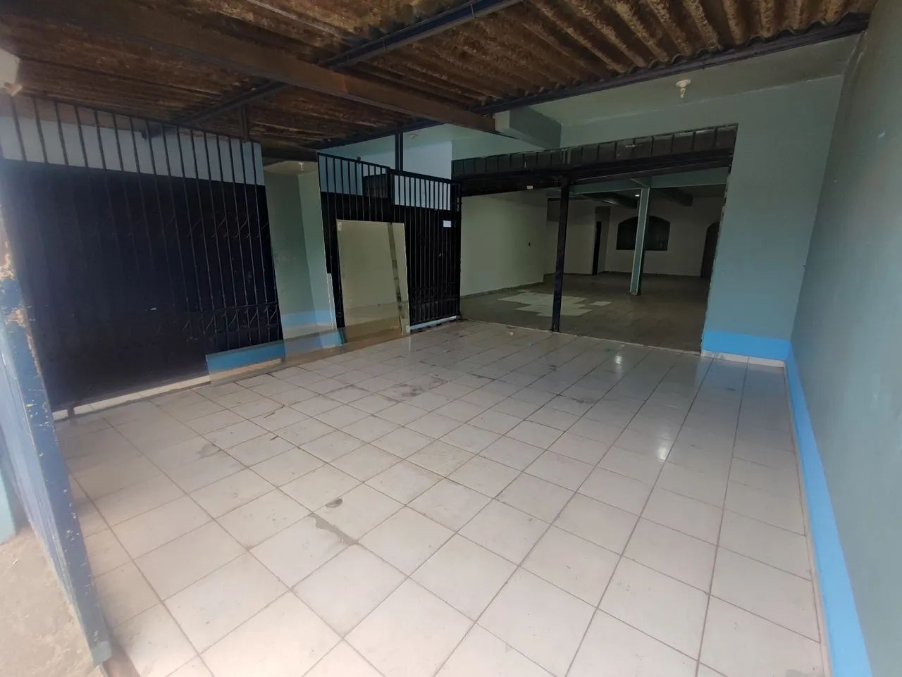 Vende-se ou aluga Galpão com Aptos ( Prédio) - Foto 4