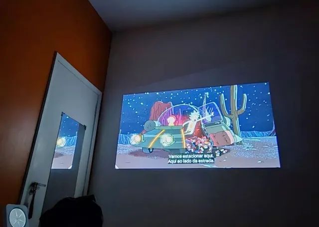 Mini Projetor Ultra HD com alta resolução e qualidade de som - Foto 6