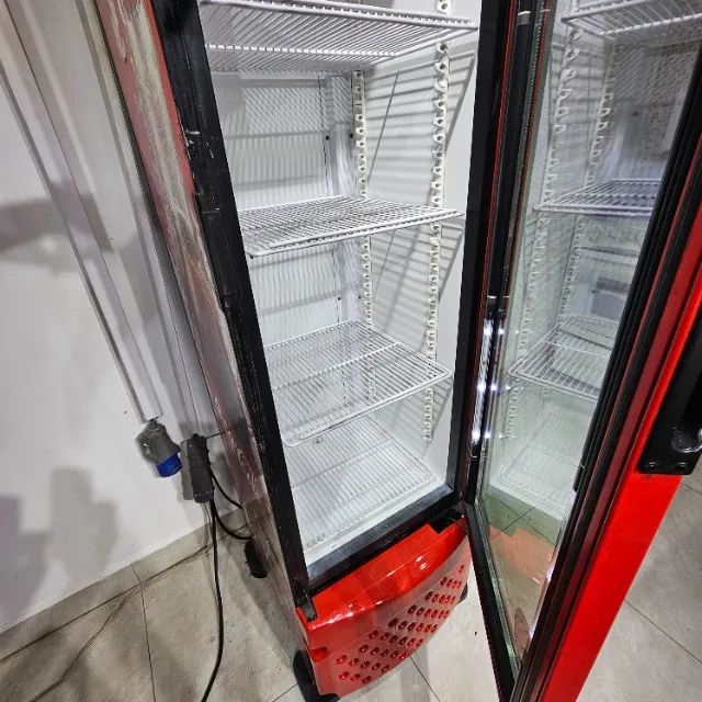 Geladeira Slim Expositora 230Litros Preto VR08 Imbera Usada (Estudo Troca) - Foto 5