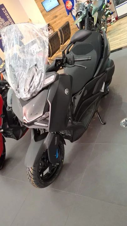 Nova Yamaha Xmax  25/25 pronta entrega.