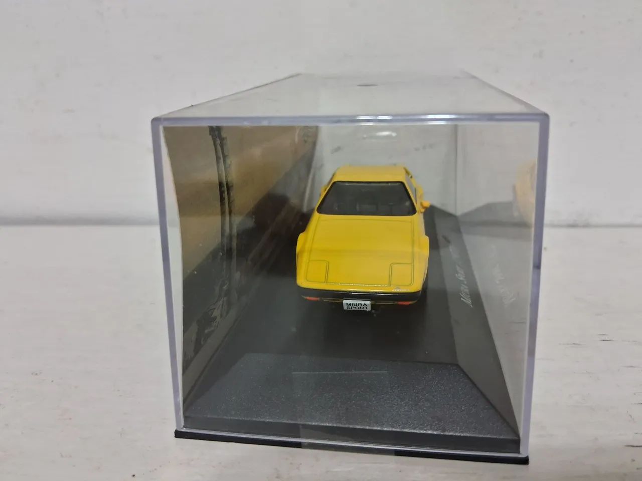 Miniatura de Carro Miura Sport 1977 Escala 1 43  - Foto 2