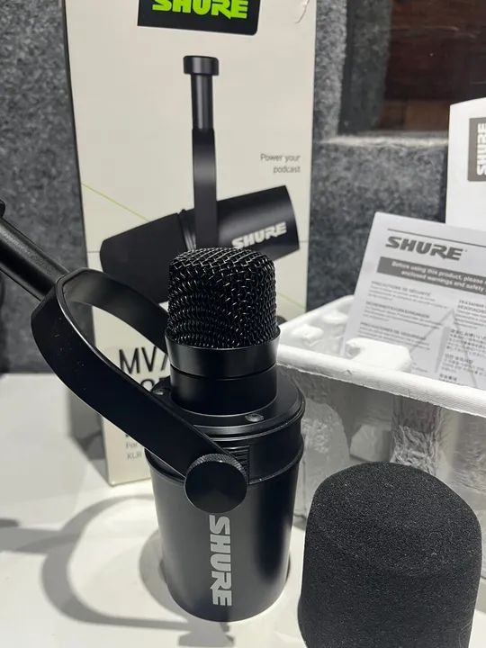 Vendo Microfone Shure MV7x (Original) - Foto 5