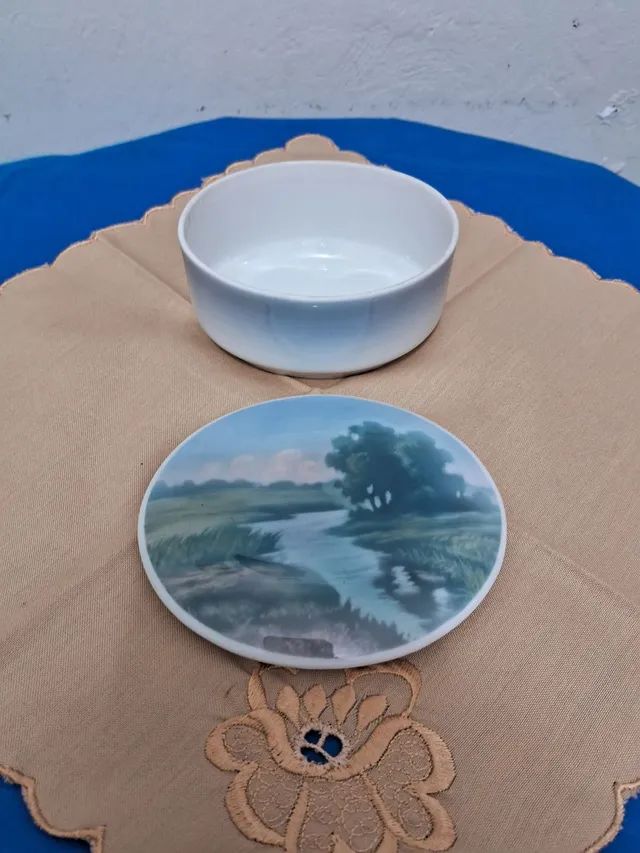 Antiga caixinha de porcelana com paisagem  - Foto 4
