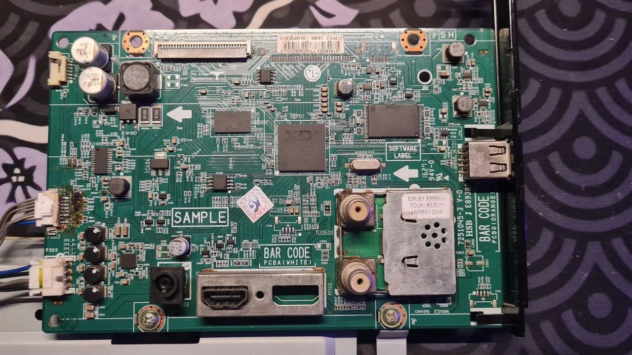 Placa mãe TV LG 28 Polegadas Modelo 28LF710bB-P - Foto 2