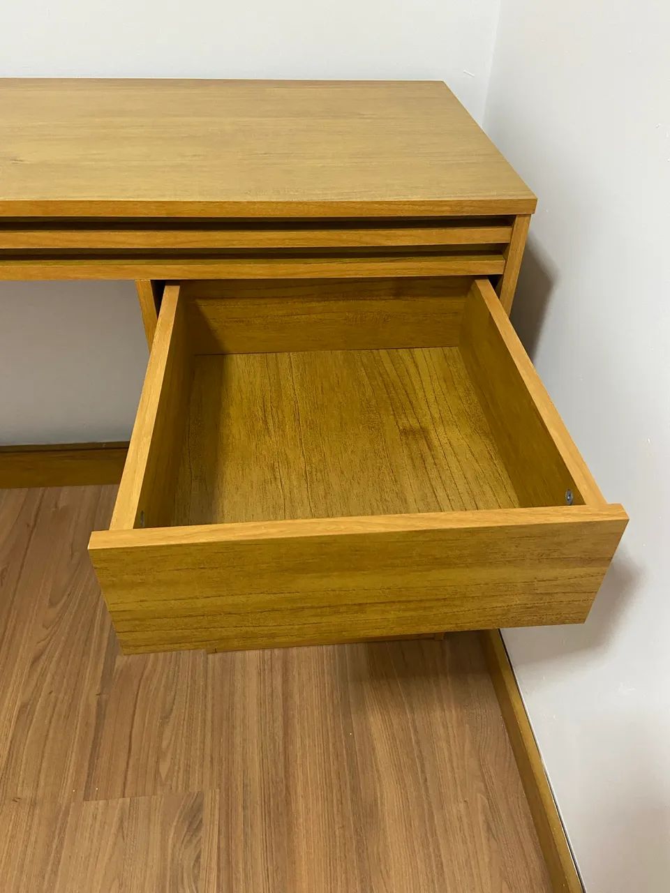 Escrivaninha 64187853808515121