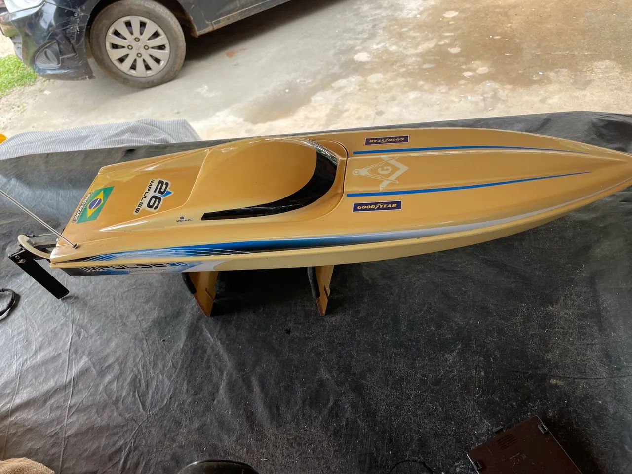 Lancha ProBoat Impulse 26 Deep-V EP RTR - Importada - Foto 3