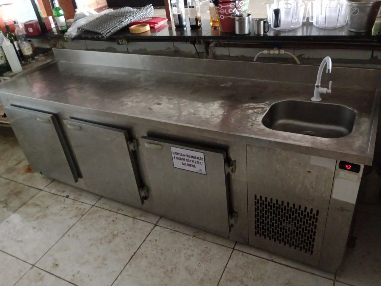 Balcão refrigerado inox com pia  - Foto 3