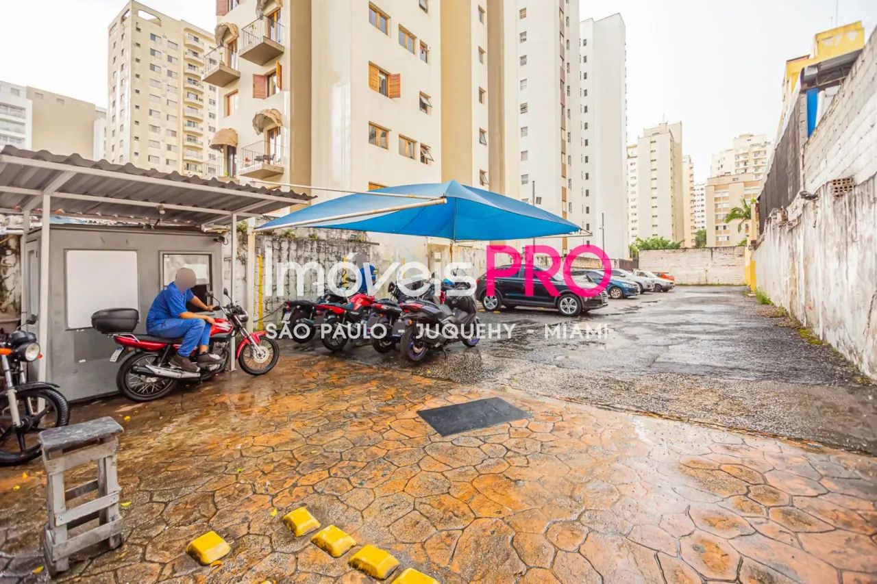 Terreno comercial no miolo mais agitado e charmoso de Moema, 10x50, agende a sua visita!