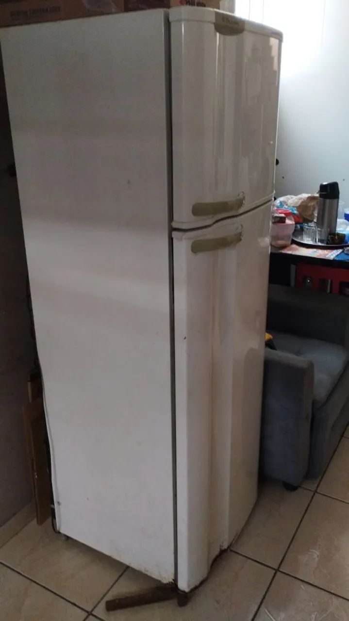 Venda geladeira e máquina de lavar roupa 